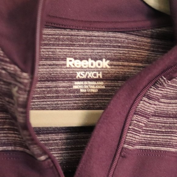 Reebok | Fitted Workout Running Long Sleeve | 015 - Picture 3 of 6